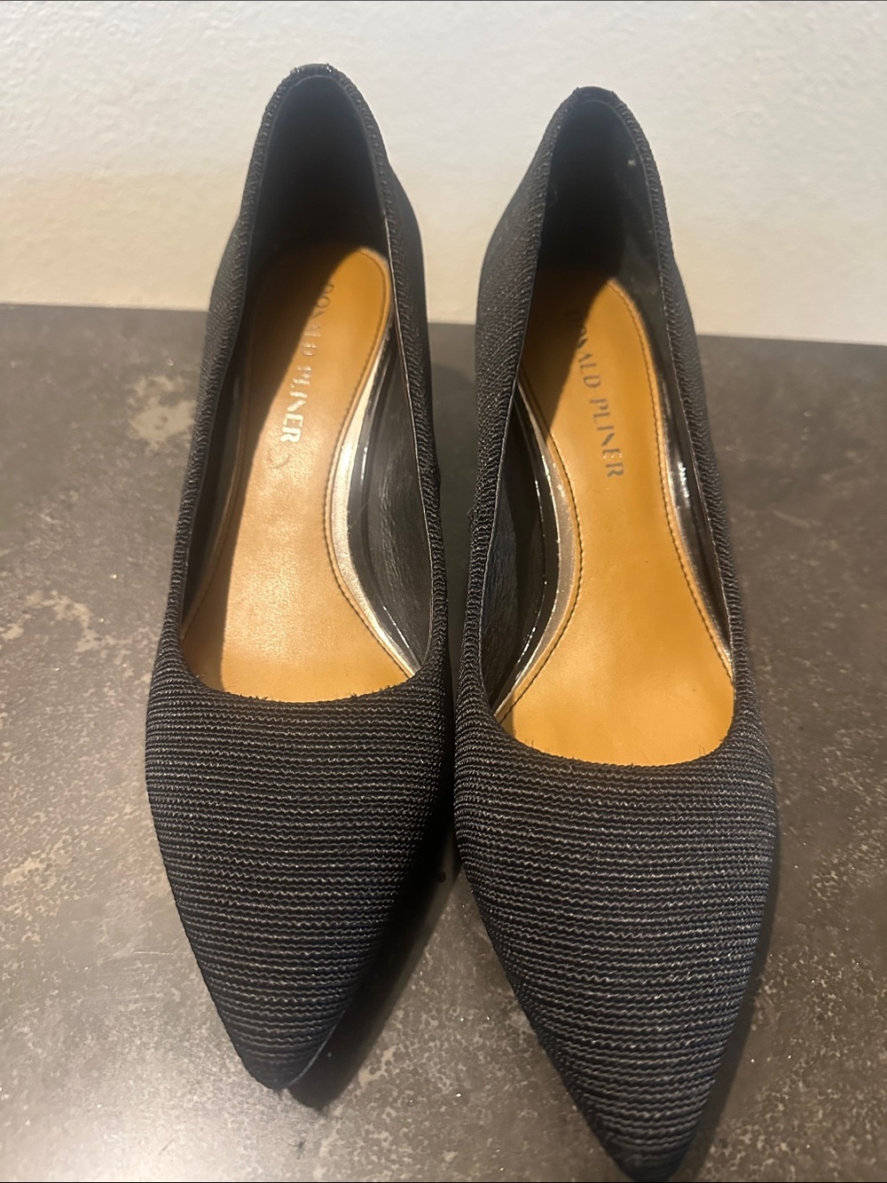 Donald J. Pliner Black Textured Pointed-Toe Pumps